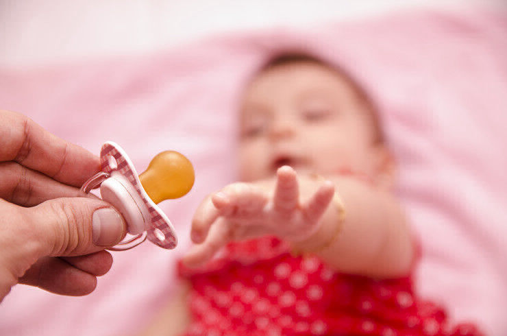 Newborn Baby Feeding Tips